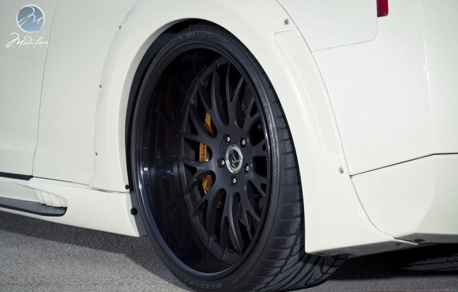  Nissan GT-R by Wald and Modulare Wheels 2014 года  (фото 2 из 17)